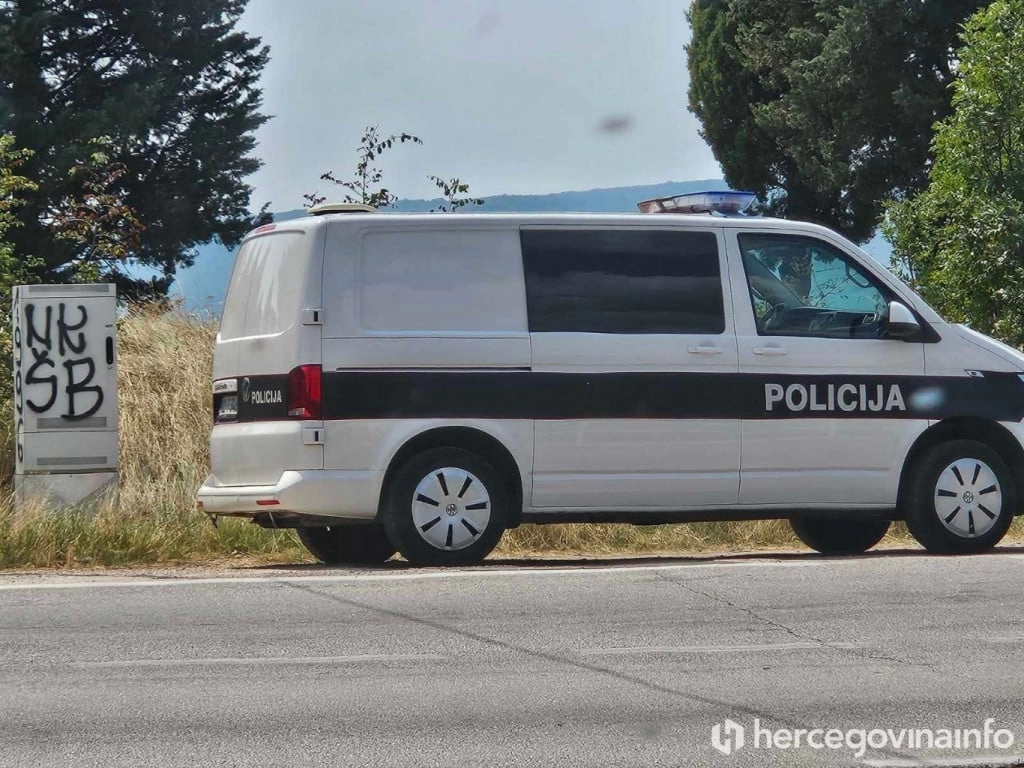 MUP o incidentu kod škole u Širokom Brijegu: Dvoje maloljetnika privedeno, bez ozlijeđenih